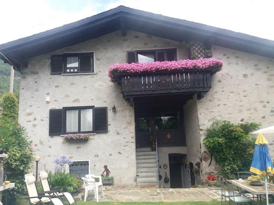 Casa Colori Villa Poggiridenti Buitenkant foto